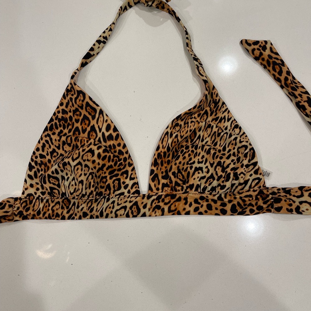 Victorias Secret tie bikini top. Size L